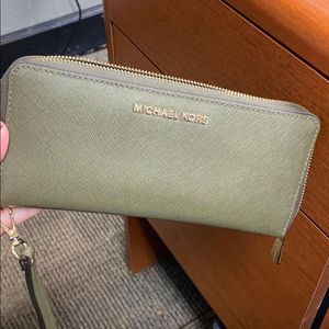 Michael Kors wallet